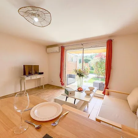 Petit T2 Cocooning, Climatise Avec Jardinet * Six-Fours-les-Plages